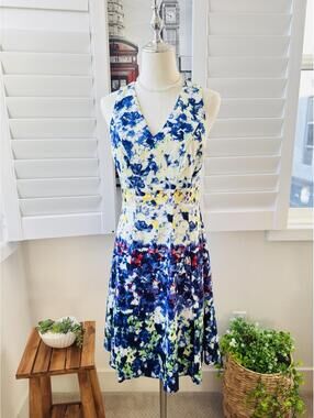 Maggy London Blue & Yellow Floral V-Neck Fit & Flare Dress Size 6